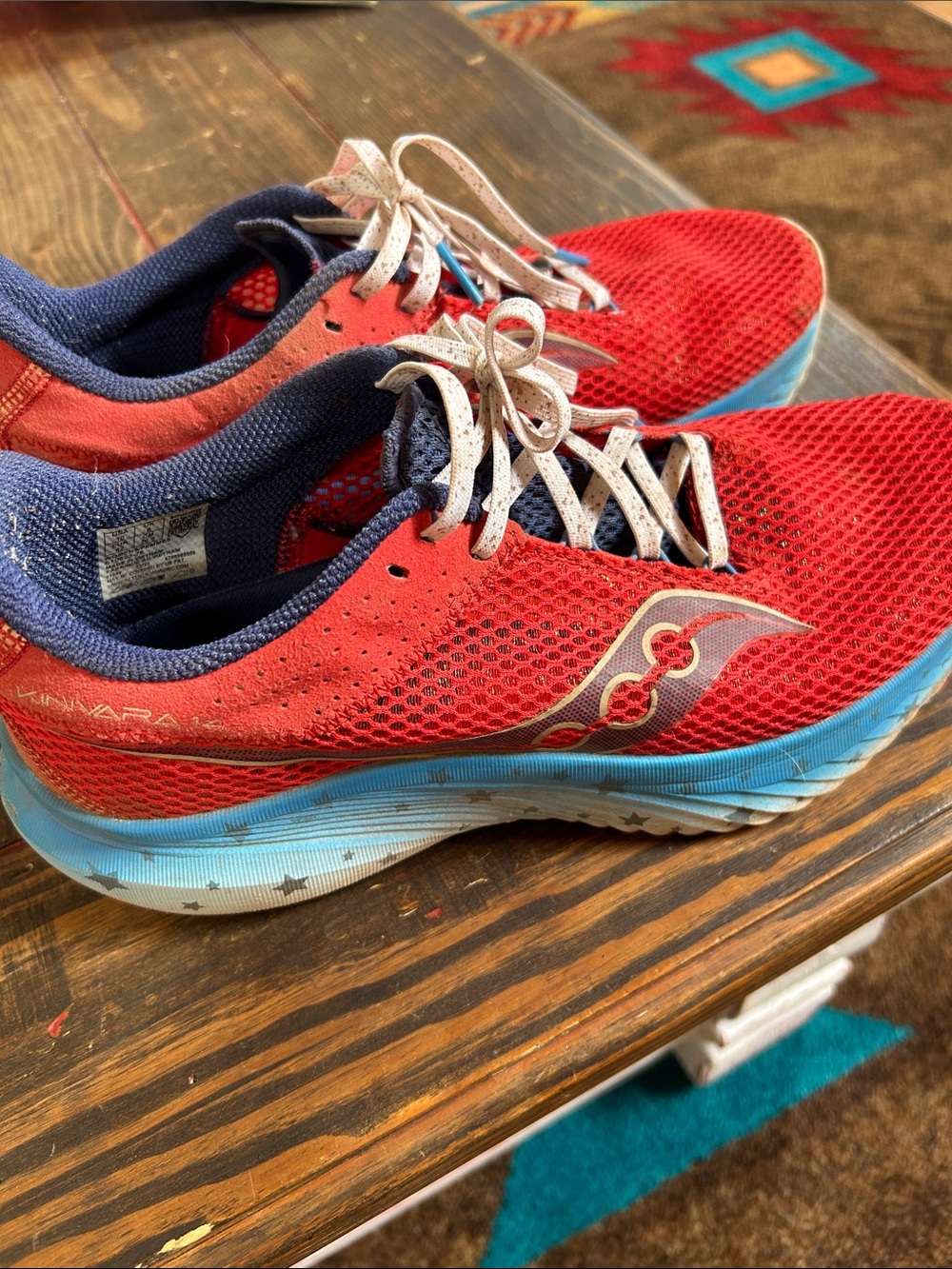 USASaucony Red and Blue Kinvara Running Shoes